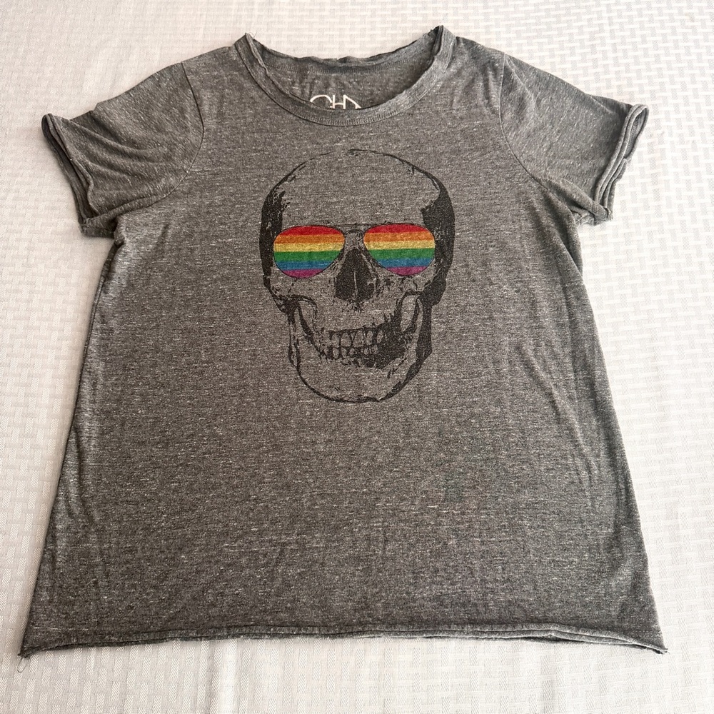 Chaser Rainbow Skull Graphic Tee Women’s Medium Gray‎ Burnout Rolled Sleeve Top